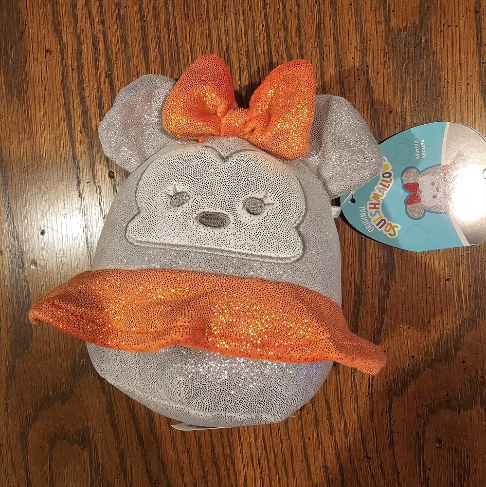 Minnie Mouse Squishmallow